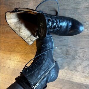 Since 1863)Frye Black Leather Lace Up Boots (8-5) has zipper